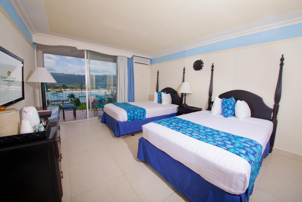 Sunscape Splash Montego Bay Resort And Spa Стая снимка